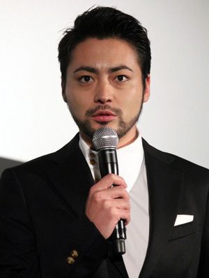 山田孝之 謎のモテキ男を演じる久々のラブストーリー 指輪をはめたい は男性にも観てもらいたい作品 第24回東京国際映画祭 シネマトゥデイ