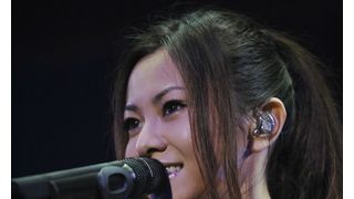 倉木麻衣、東日本大震災チャリティーライブ開催!無料動画サイトにも同時生配信され28曲を熱唱