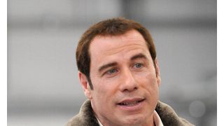 イギリスのケンタッキー・フライドチキンに席を予約しようとしたジョン・トラヴォルタ、店員がイタズラ電話だと思い断る