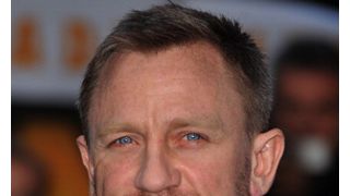 新作のジェームズ・ボンドはヒゲ面? ダニエル・クレイグが撮影のためにヒゲを伸ばす