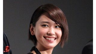 ガッキーのかわいすぎるショートヘアにファン悶絶！「新参者」に「尋問されすごく興奮」