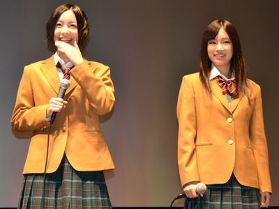 SKE48矢神久美・松井珠理奈、映画初出演舞台あいさつで「どっちが大人か論争」を繰り広げる！