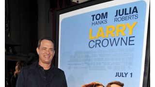 トム・ハンクス&ジュリア・ロバーツ主演作のポスターにスペイン政府が罰金 ノーヘル二人乗りは法律違反!