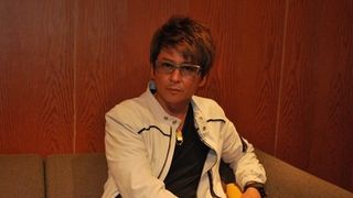 長女にブチ切れ小指を骨折！「血みどろファミリー」と呼ばれる哀川翔一家の、育児本が話題に！