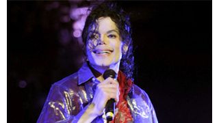 マイケル・ジャクソンさんが息を引き取ったベッド　オークションへの出品中止