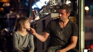 ヒュー・ジャックマン、『リアル・スティール』で子どもみたいに大興奮!本音満載のインタビュー映像解禁!