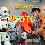 ロカビリー界のカリスマ、ミッキー・カーチス、約半世紀ぶりに日劇でライブ!!亡き談志師匠に思いをはせる