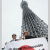 トム・クルーズ、東京スカイツリータウンを訪問！日本の復興ミッションに応援メッセージ！