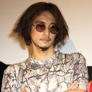 窪塚洋介、パリでの撮影を振り返り、「犬のうんこまで写真を撮りたくなるくらいおしゃれな街」と窪塚節!!