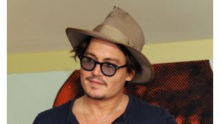 ジョニー・デップ、キリストがストリップクラブに行く歌をレコーディングしキリスト教団体が憤慨