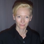 もし子どもが無差別殺人を犯したら？議論を引き起こす話題の新作について、オスカー女優ティルダ・スウィントンが語る！