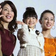 芦田愛菜、無邪気な愛らしさで会場全体を魅了!魔法のスケッチブックで「ポンポン!」と洋服やウサギが飛び出す!?