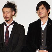オダギリジョー、チャン・ドンゴンとカラオケで友情深めた!? 「日本では消えてしまったタイプの男性」と称賛!