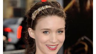 『ドラゴン・タトゥーの女』のルーニー・マーラ、初仕事だった「LAW & ORDER：性犯罪特捜班」をけなしたことを否定