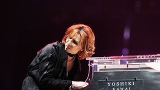 YOSHIKI、初のゴールデン・グローブ賞テーマ曲を手掛ける!大スターが集まる授賞式でお披露目!