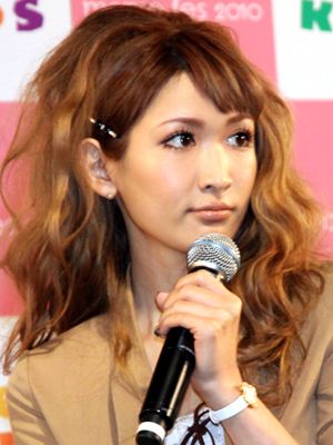 紗栄子、離婚発表から一夜、沈黙破り離婚までの葛藤告白「世界に羽ばたく彼を精一杯応援したい」