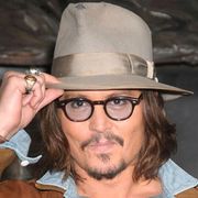 ジョニー・デップは、俳優としてブレイクする前ボールペンを売っていた…友人の車で数か月暮らしたことも