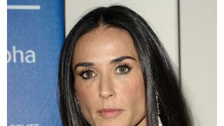 デミ・ムーア、わずか2日で退院 アシュトン・カッチャーの帰国と関係あり?