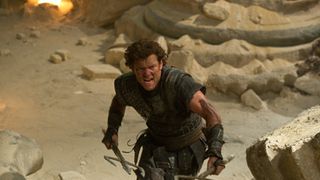 映画『タイタンの戦い』続編の『タイタンの逆襲』の公式ビジュアルが公開 坊主頭からすっかり変わったペルセウスの姿