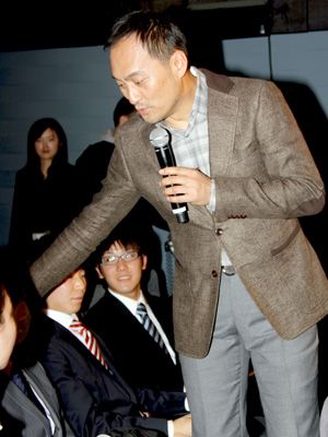 渡辺謙 政治的発言は俳優として危うさを実感するも 今後も臆せずに発言をしたい と決意を明かす シネマトゥデイ