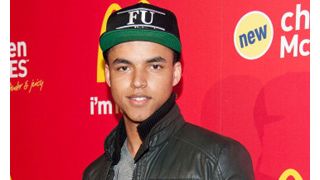 トム・クルーズの息子コナー、スーパーボウルの結果をめぐって同性愛者のエージェントにホモ嫌いを思わせるツイート