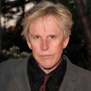 ゲイリー・ビューシイ、自己破産を申請