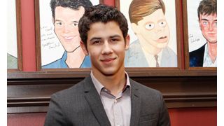 ニック・ジョナス、オーストラリア人歌手の恋人と破局