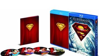 『スーパーマン』劇場公開作品のすべてを収録！謎の発売延期から約1年…ついに初ブルーレイ化作品も含む8枚組がリリース
