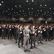 ロボットダンスでギネス記録樹立!須藤元気率いるパフォーマンス集団「WORLD ORDER」600人超えのパフォーマンス