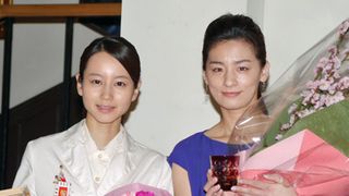 尾野真千子から堀北真希へ!連続テレビ小説ヒロインのバトンタッチ…のはずが「逃亡したくなったことがあります」とまさかの告白大会に!