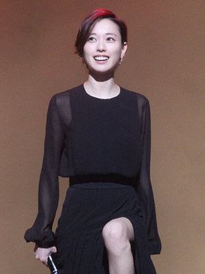 戸田恵梨香 感無量 観客からの歓声に自信を持って代表作と言えると 劇場版 Spec 天 をお披露目 シネマトゥデイ