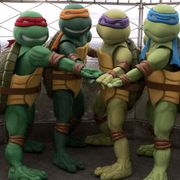 「ヒット作を犯している」と出演者も激怒!『ミュータント・タートルズ』の設定を宇宙人に変えるとマイケル・ベイが発表