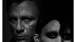 海賊版!?『ドラゴン・タトゥーの女』のDVDデザインに消費者は混乱！オンラインショップサイトやレンタルサイトで、「ディスクは本物です」の注意書き