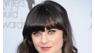 ゾーイ・デシャネルが『ラブ・アクチュアリー』のリチャード・カーティス監督とタッグ!