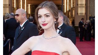 アン・ハサウェイ、20日間で7kg強落とす急激なダイエットにパブリシストは否定