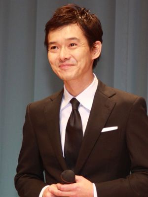 渡部篤郎が韓国でkaraの出待ち でも Karaには会えず シネマトゥデイ