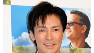 新婚ほやほやの郷ひろみ、今年を表す漢字は「幸」!