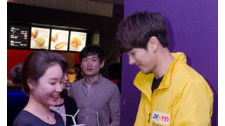 K-POPグループ2AMのイム・スロン映画館のもぎりまで！