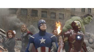 『アベンジャーズ』が『ハリー・ポッターと死の秘宝 PART2』を抜いて全米オープニング興収の新記録樹立!