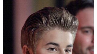 ジャスティン・ビーバーが高校卒業!「学校と仕事を毎日両立させるのは難しかった」