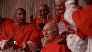 『ローマの休日』ならぬ『ローマ法王の休日』!?カンヌで好評を博したローマ法王の逃亡劇って?