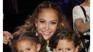 ジェニファー・ロペス、コンサートツアーに子どもを同行させたいと裁判所に申請