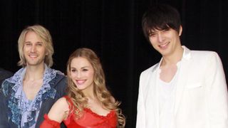 城田優、囲み取材初体験のロミオとジュリエットに「これは恋愛にからめて聞き出す日本のしきたり」と解説