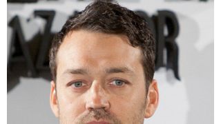 映画『スノーホワイト』のルパート・サンダース監督、撮影で自らの血を使用