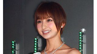 篠田麻里子がAKBメンバーのすっぴんを続々掲載!板野友美&小嶋陽菜は拒否?