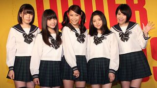 川島海荷、人気声優・平野綾にいじられピンチ!? 「普段はのんびりなのに急にスイッチが…」