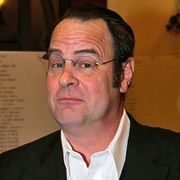 ダン・エイクロイド、スティーヴン・ソダーバーグ監督のテレビ映画でマイケル・ダグラス、マット・デイモンと共演へ
