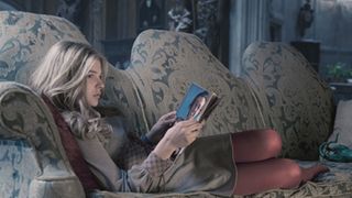 美少女クロエ・モレッツ、化けた!『ダーク・シャドウ』でも大変身!