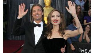 セレブは違う!ブラピ&アンジー、普通のカレー屋で約37万5,000円使う!