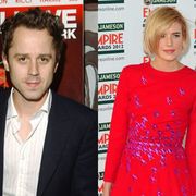 『アバター』のジョヴァンニ・リビシ、モデルの恋人アギネス・ディーンと結婚